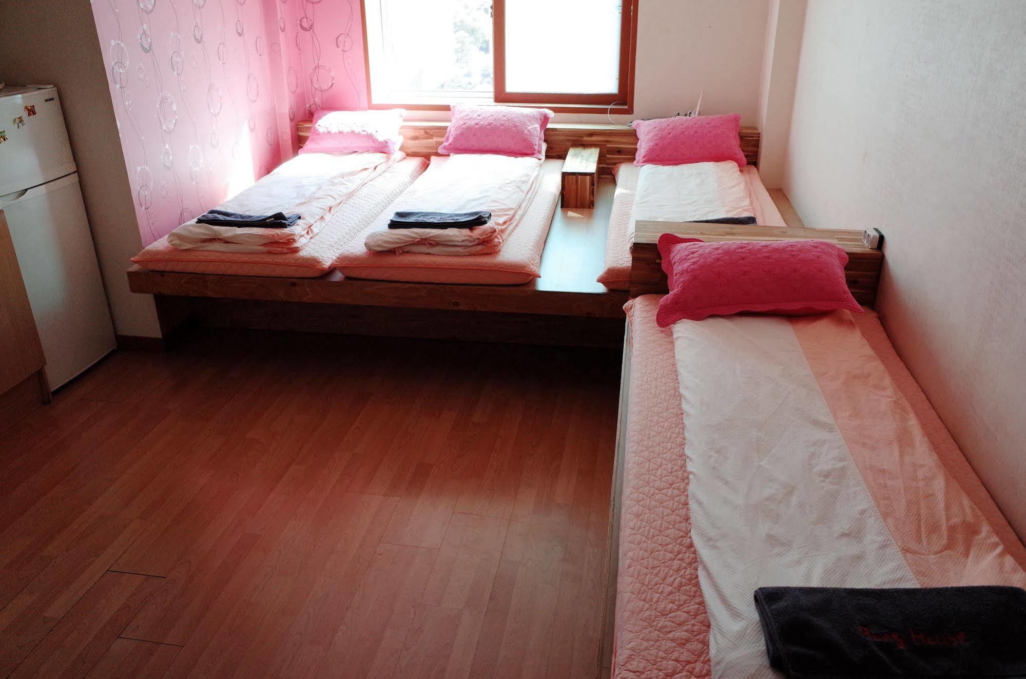 Bong Backpackers Seul Exterior foto
