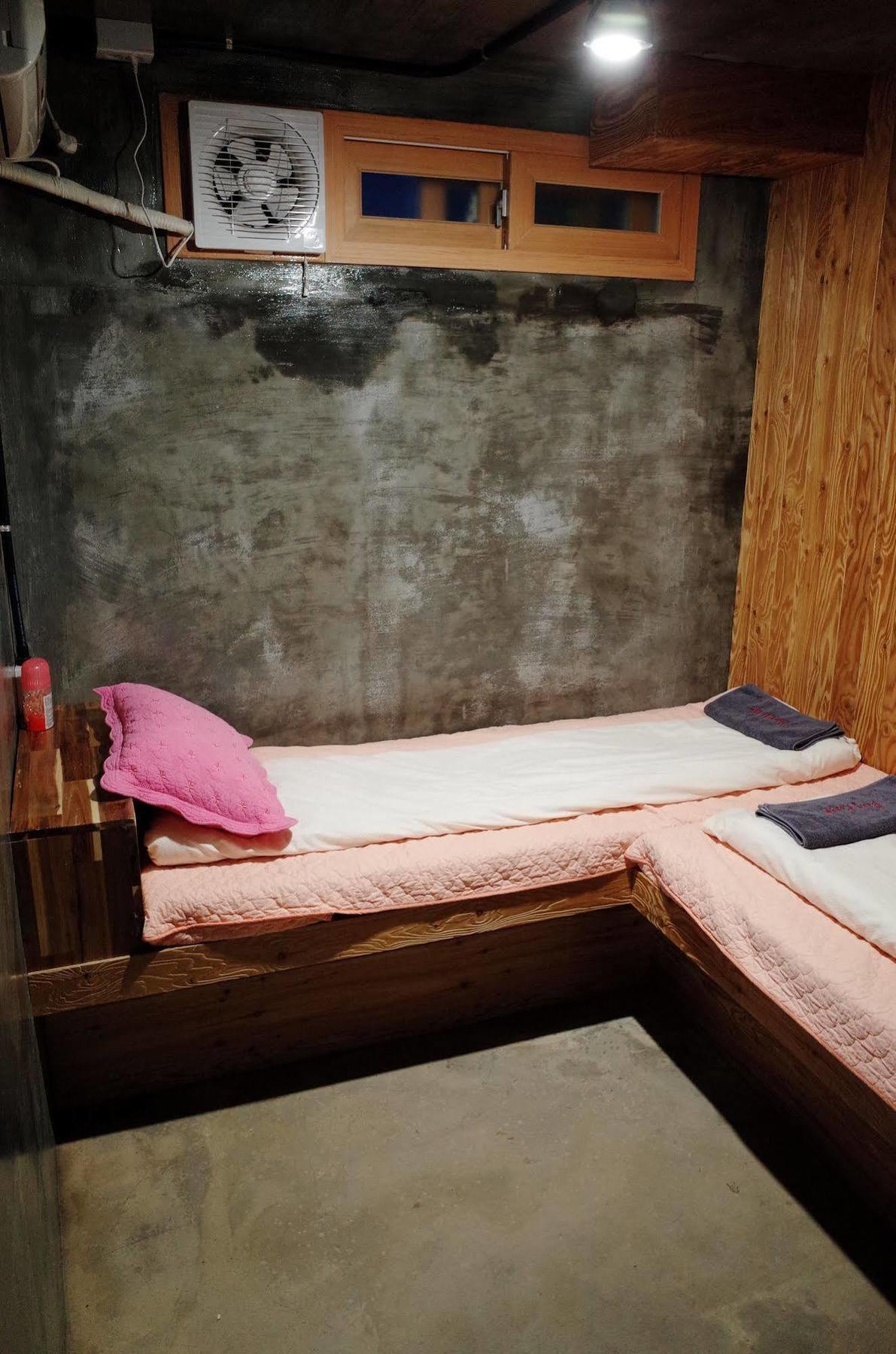 Bong Backpackers Seul Exterior foto